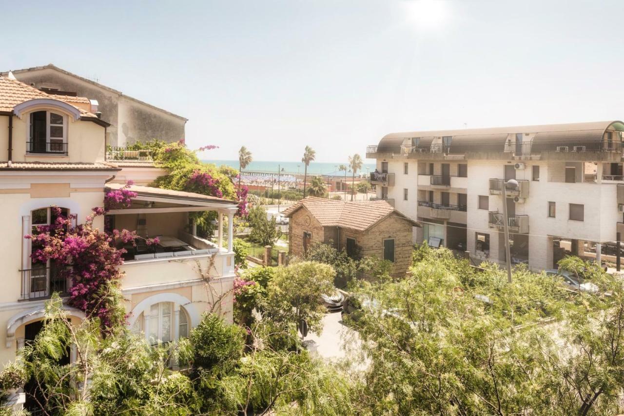 Palazzo Eugenia Suites Vasto Exterior photo